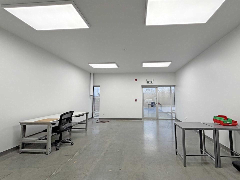 901-905 - 19055 Airport Way, Pitt Meadows, BC