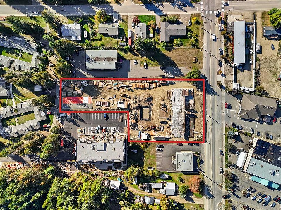 CRU 1 - 425 Main Street, Sicamous, BC