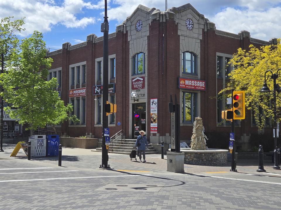 202 - 301 Main Street, Penticton, BC