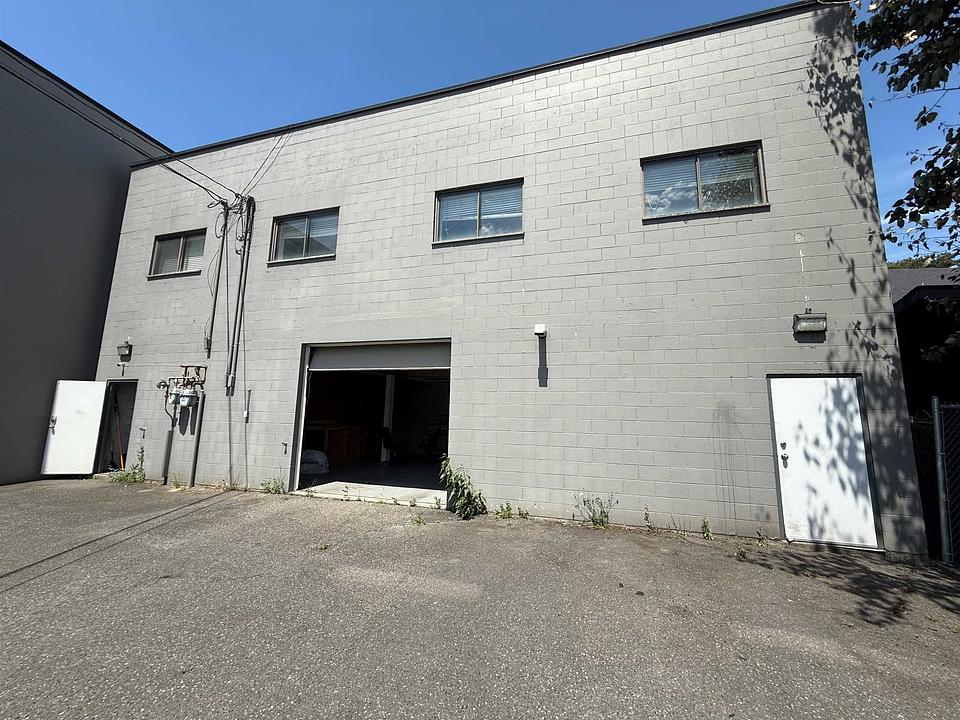 B - 45897 Railway Avenue, Chilliwack, BC