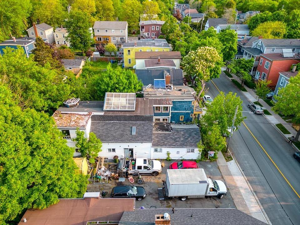 2070 Oxford Street, Halifax, NS