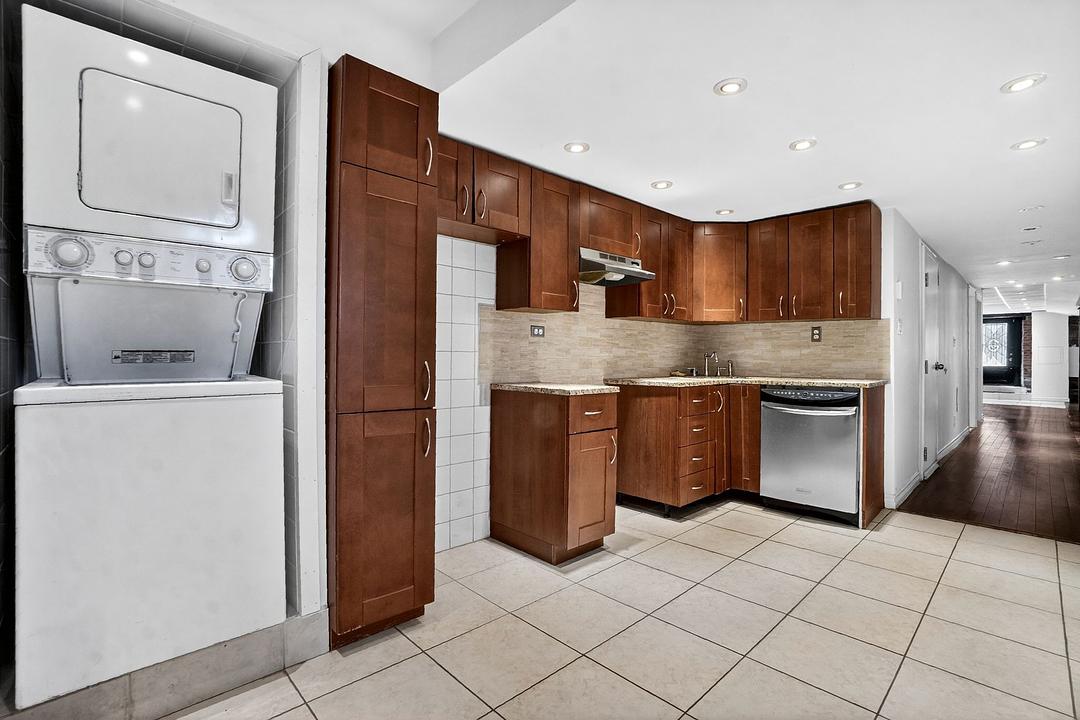 1 - 342 Rue Sherbrooke Est, Montréal, QC