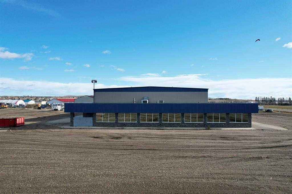 100 3 Street West, Beaverlodge, AB