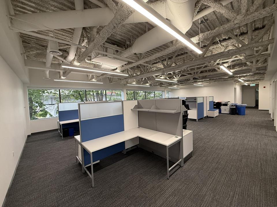 300 - 4190 Lougheed Hwy, Burnaby, BC