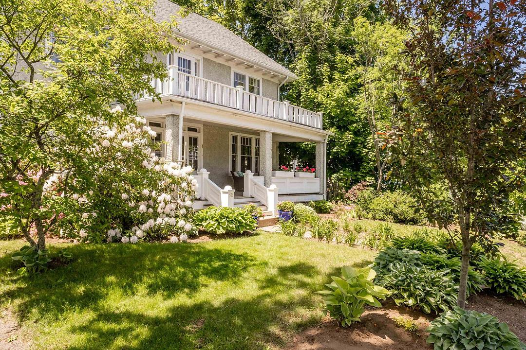 12 Linden Avenue, Wolfville, NS