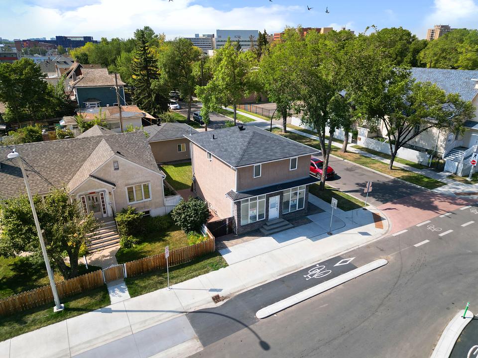 10870 96 Street, Edmonton, AB