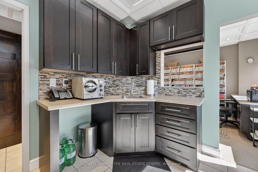 309 - 712 Davis Drive, Newmarket, ON