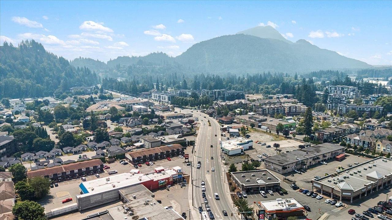 5674 Vedder Road, Chilliwack, BC