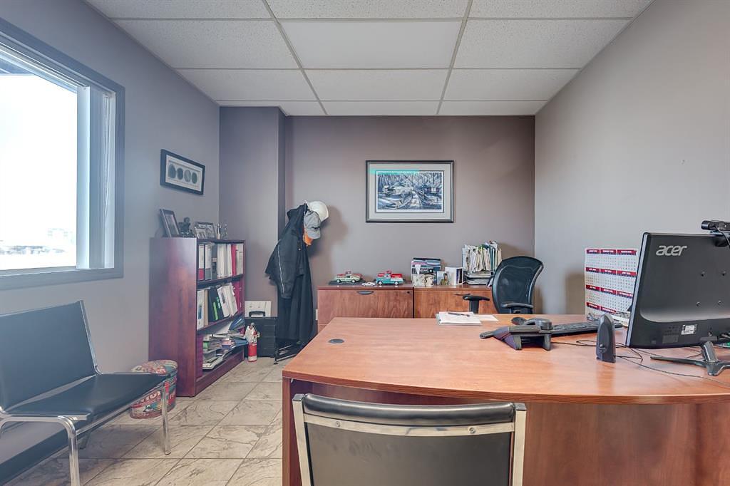 44 Avenue, Ponoka, AB