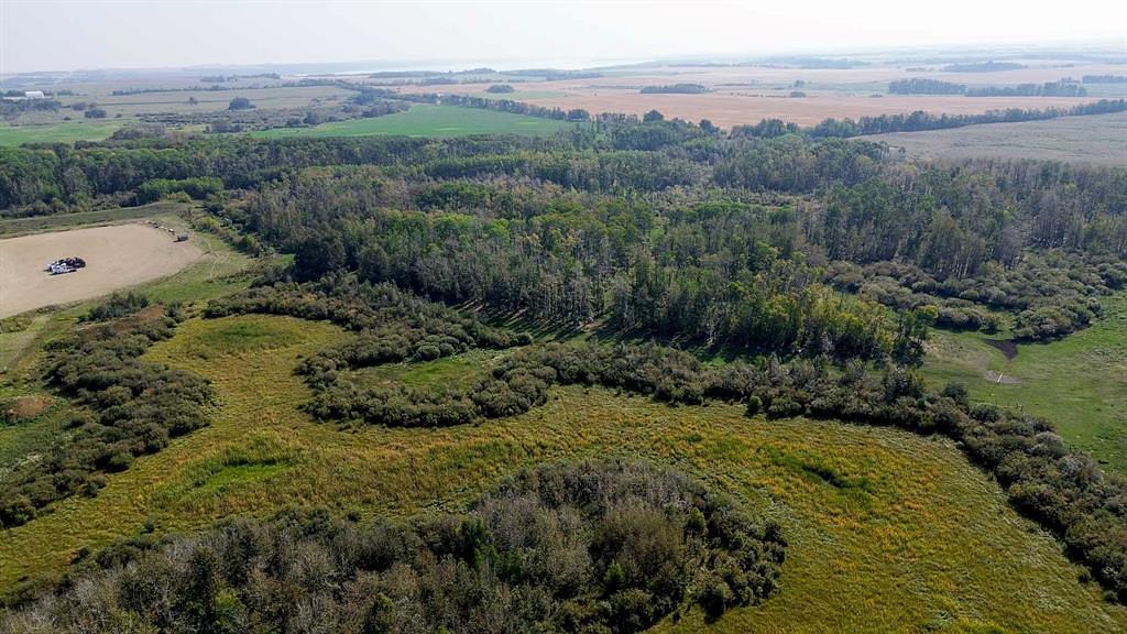 Township Road 400, Lacombe County, AB