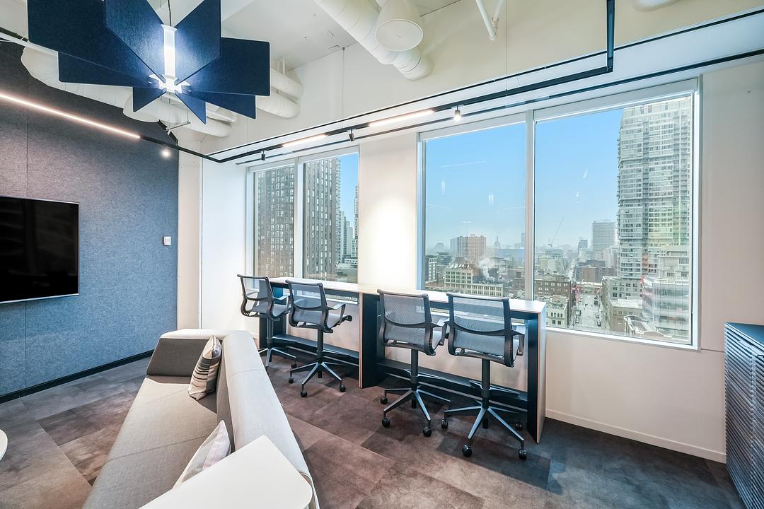 1405 - 225 King Street West, Toronto, ON