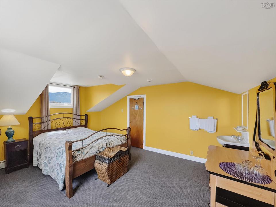 37706 Cabot Trail, Ingonish Beach, NS