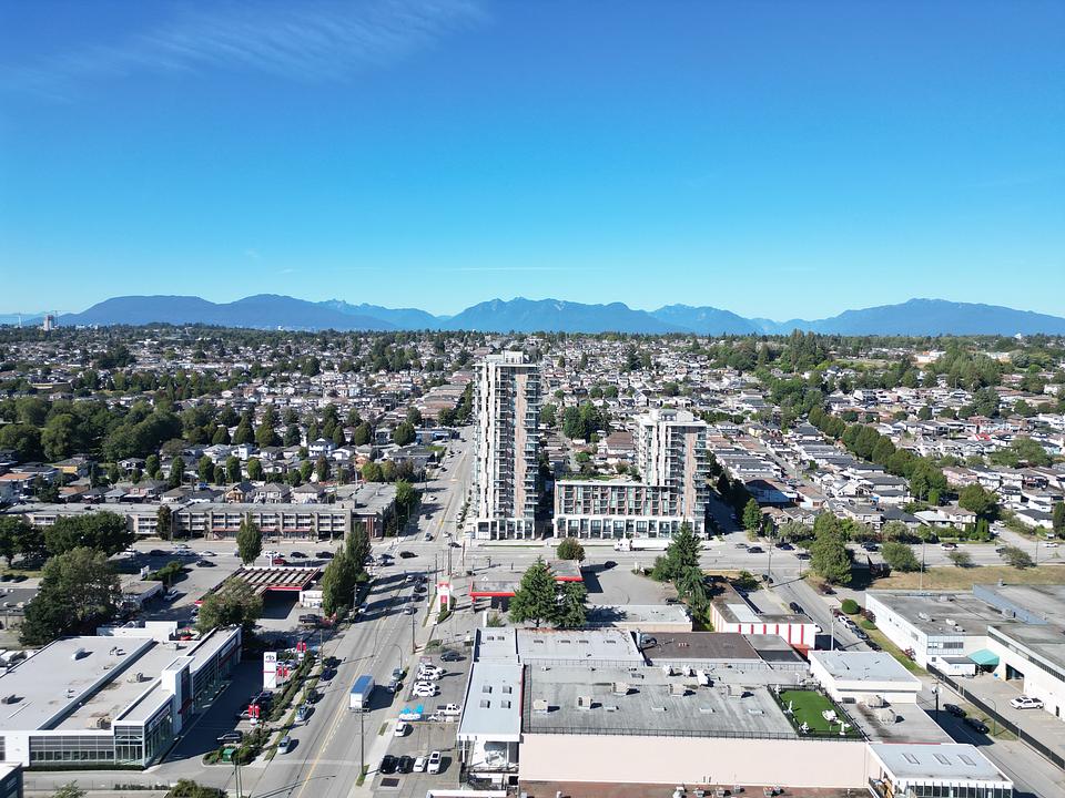 8244 Fraser Street, Vancouver, BC