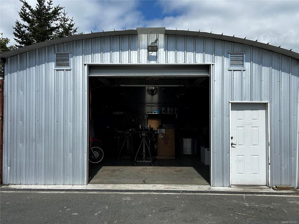 487 Burnside Road East, Victoria, BC