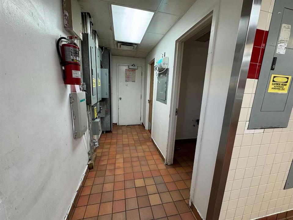 Q - 4710 17 Avenue Southeast, Calgary, AB