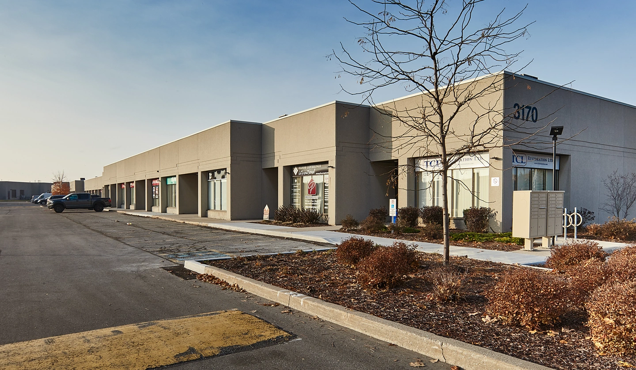 32-33 - 3150 Ridgeway Drive, Mississauga, ON