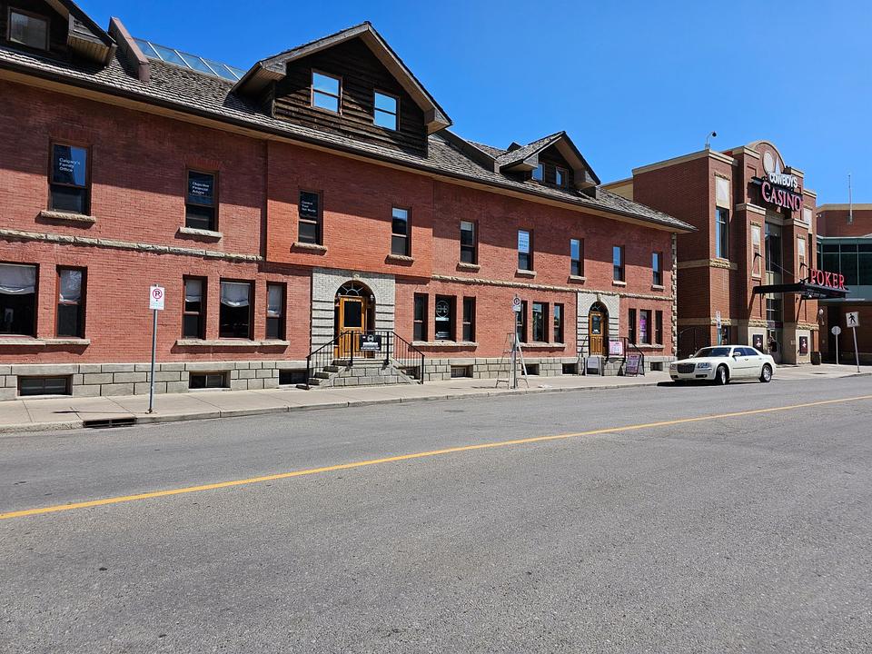 2-3 - 1208 3 Street Southeast, Calgary, AB