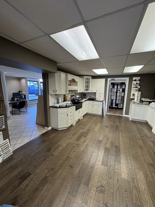 1300 Lloyd Avenue, North Vancouver, BC