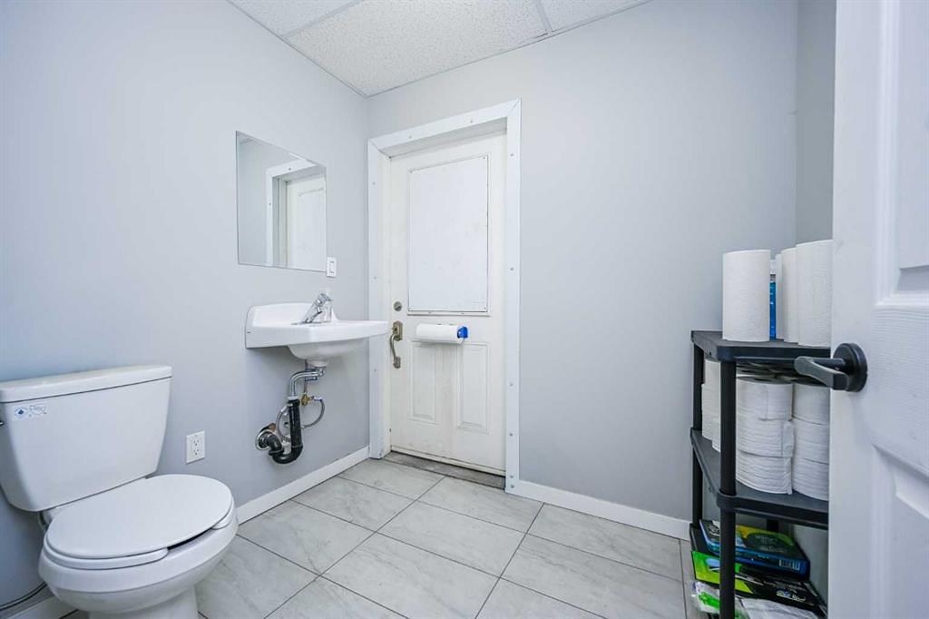 12221 100 Street, Grande Prairie, AB
