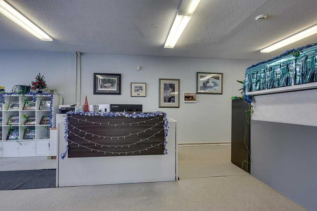 5023 51 Avenue, Ponoka, AB