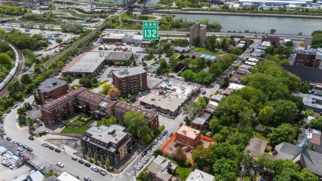 156 Avenue Saint Denis, Saint-Lambert, QC