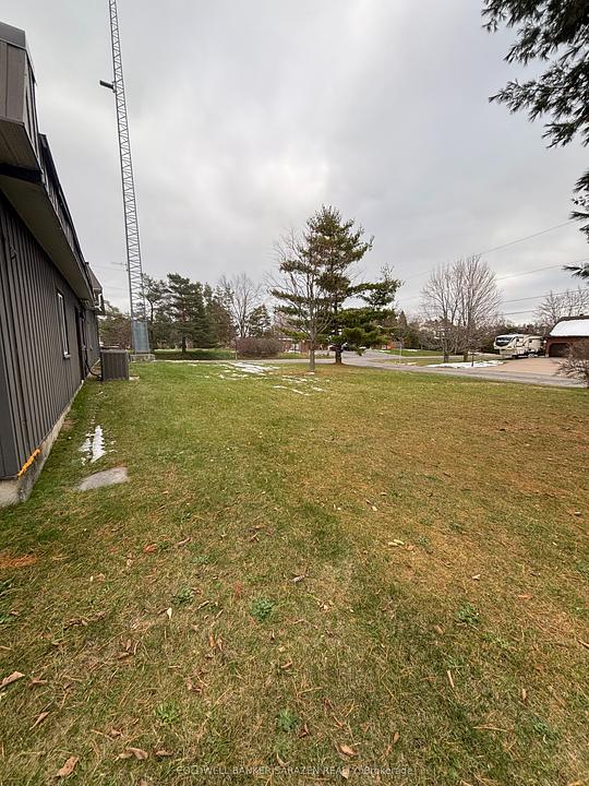 7010 Parkway Road, Ottawa, ON