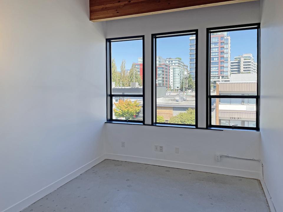 16 East 3rd Avenue, Vancouver, BC