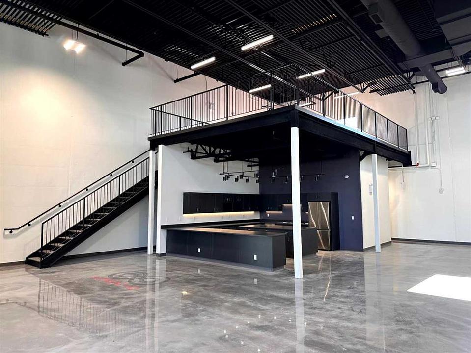 113 - 4412 9 Street Southeast, Calgary, AB