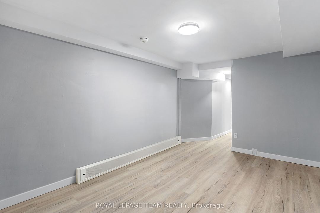 883 Somerset Street West, Ottawa, ON