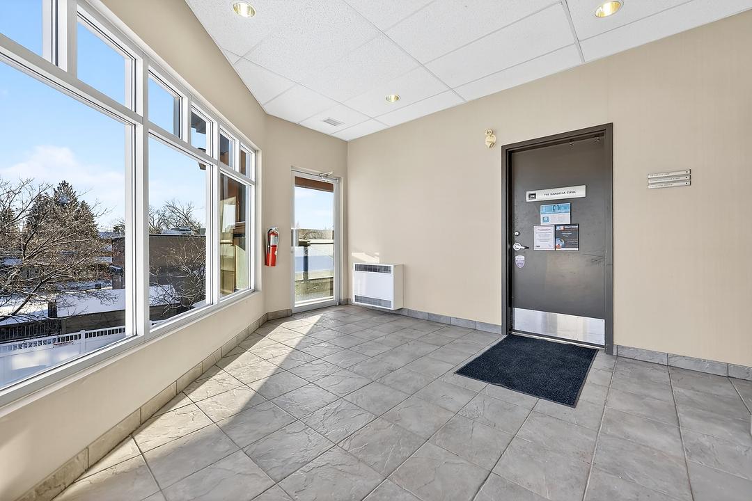 1910 20 Avenue Northwest, Calgary, AB