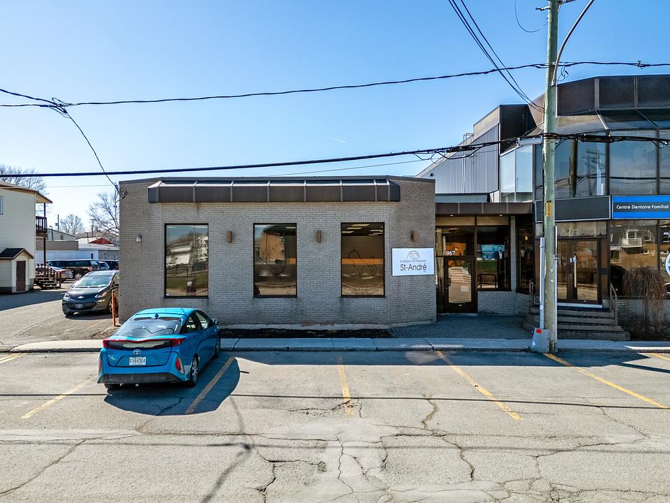 Veterinary Clinic Portfolio, Huit emplacements, QC
