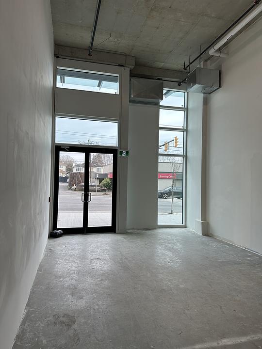 8439 Granville Street, Vancouver, BC