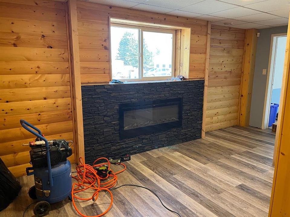 5115 50 Avenue, Caroline, AB