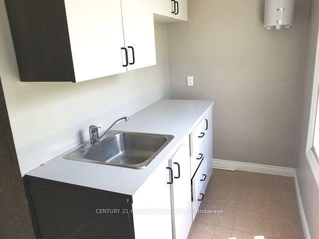 14685 Woodbine Avenue, Gormley, ON