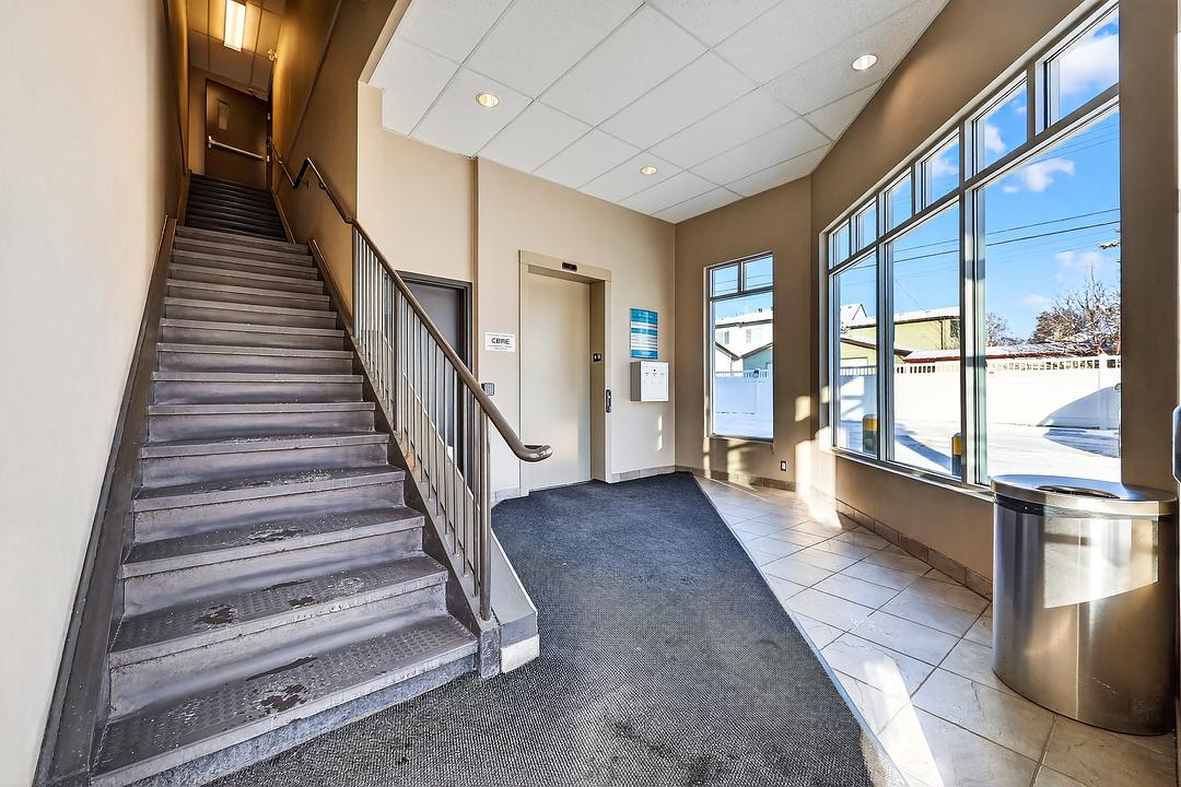 1910 20 Avenue Northwest, Calgary, AB