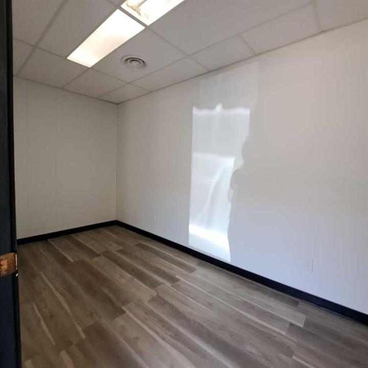 4 - 6310 50 Avenue, Lloydminster, AB