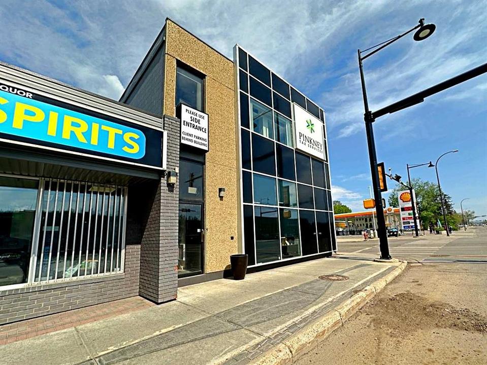 201 - 9902 Franklin Avenue, Fort McMurray, AB