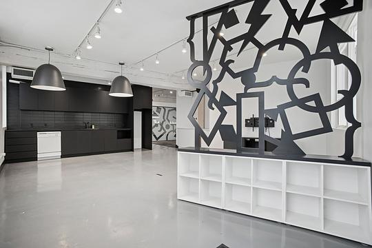 37 Dunlevy Avenue, Vancouver, BC