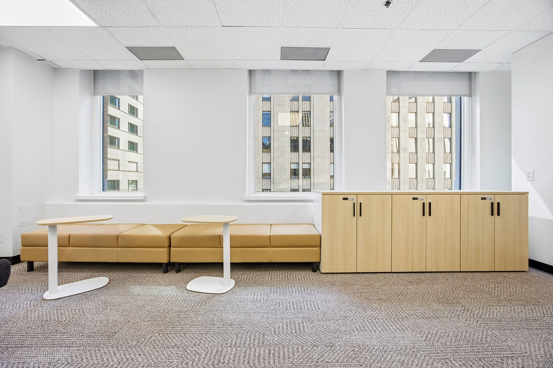 1400 - 330 Bay Street, Toronto, ON