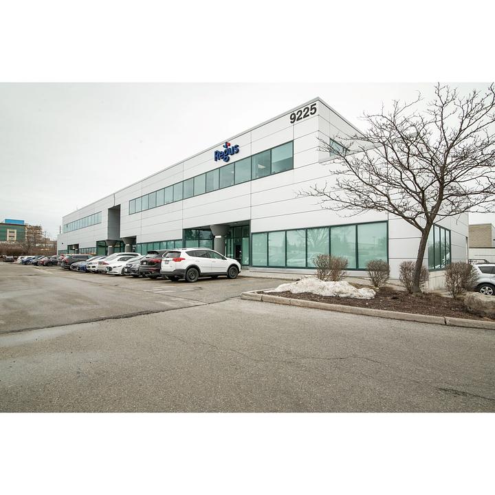 Office space for rent for 3 persons in Richmond Hill  - 9225 Leslie St, Richmond Hill, ON