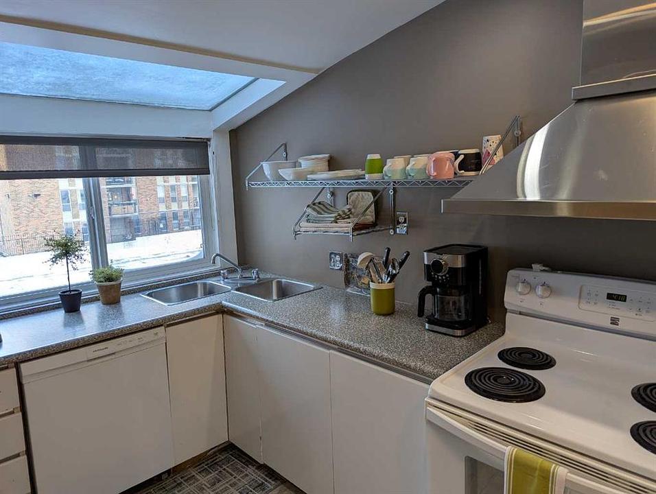 1411 2 Street Southwest, Calgary, AB