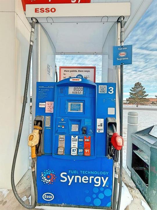 100 Morrison Road, Longview, AB