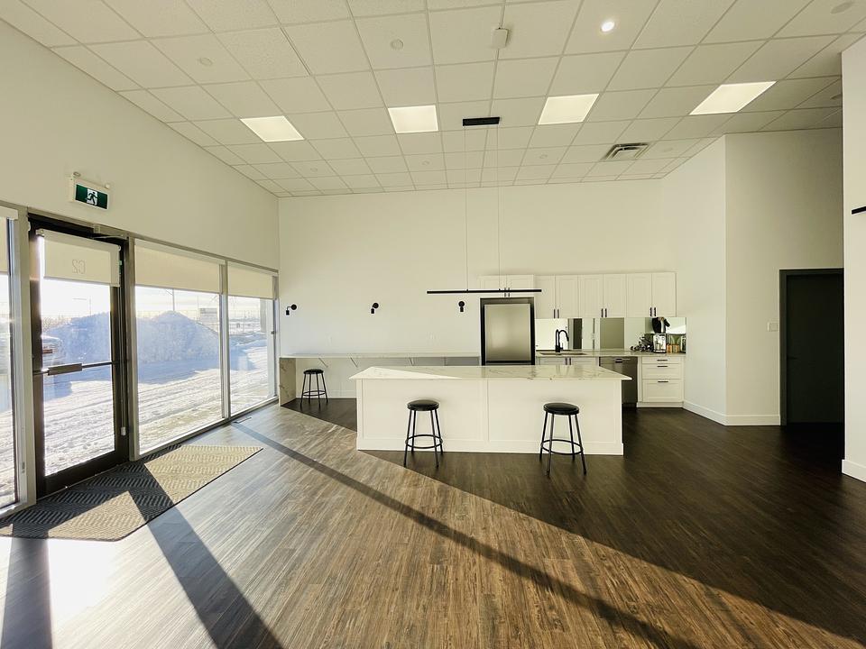 C2 - 6215 3 Street Southeast, Calgary, AB