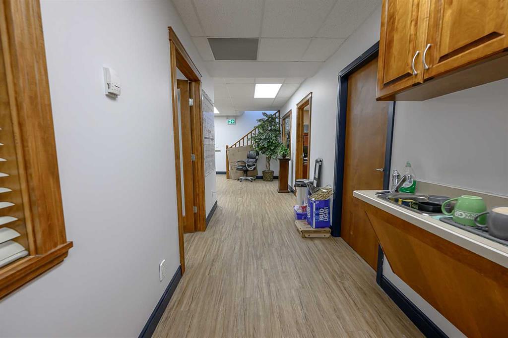 Lower/Basement - 11725 105 Street, Grande Prairie, AB