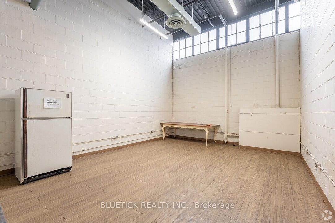 3 - 25 Tangiers Road, Toronto, ON