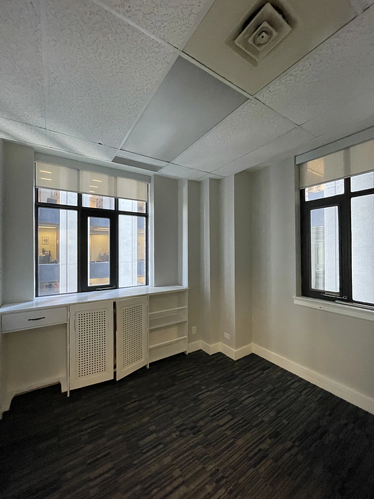 1607 - 80 Richmond Street West, Toronto, ON