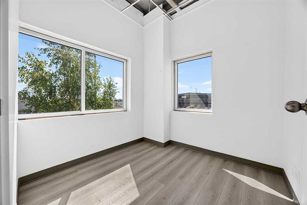 240086 Frontier Crescent, Rocky View County, AB