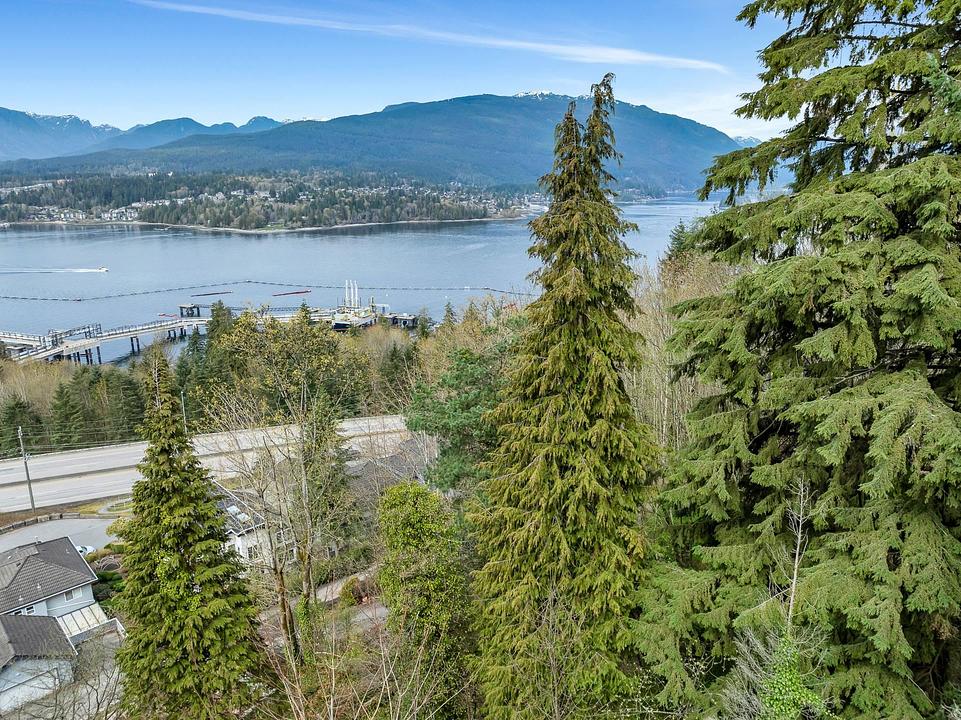 7235 - 7356 Bayview Drive, Burnaby, BC