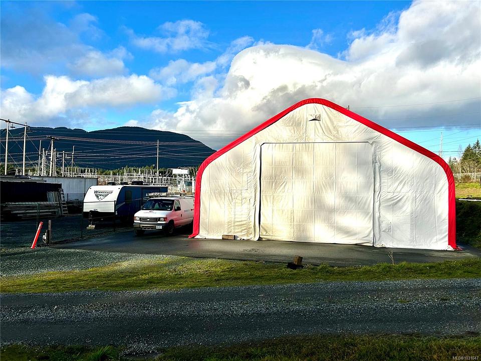 7030 Bell McKinnon Road, Duncan, BC