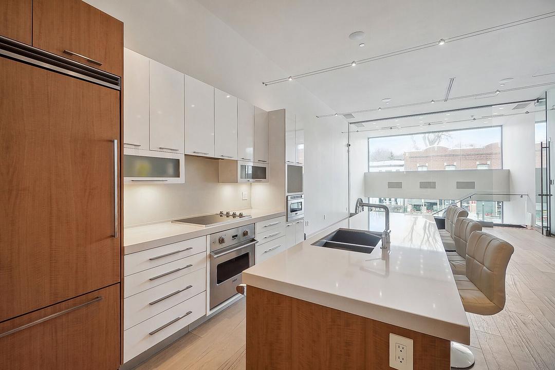rdc-ss - 4920 Rue Sherbrooke Ouest, Westmount, QC